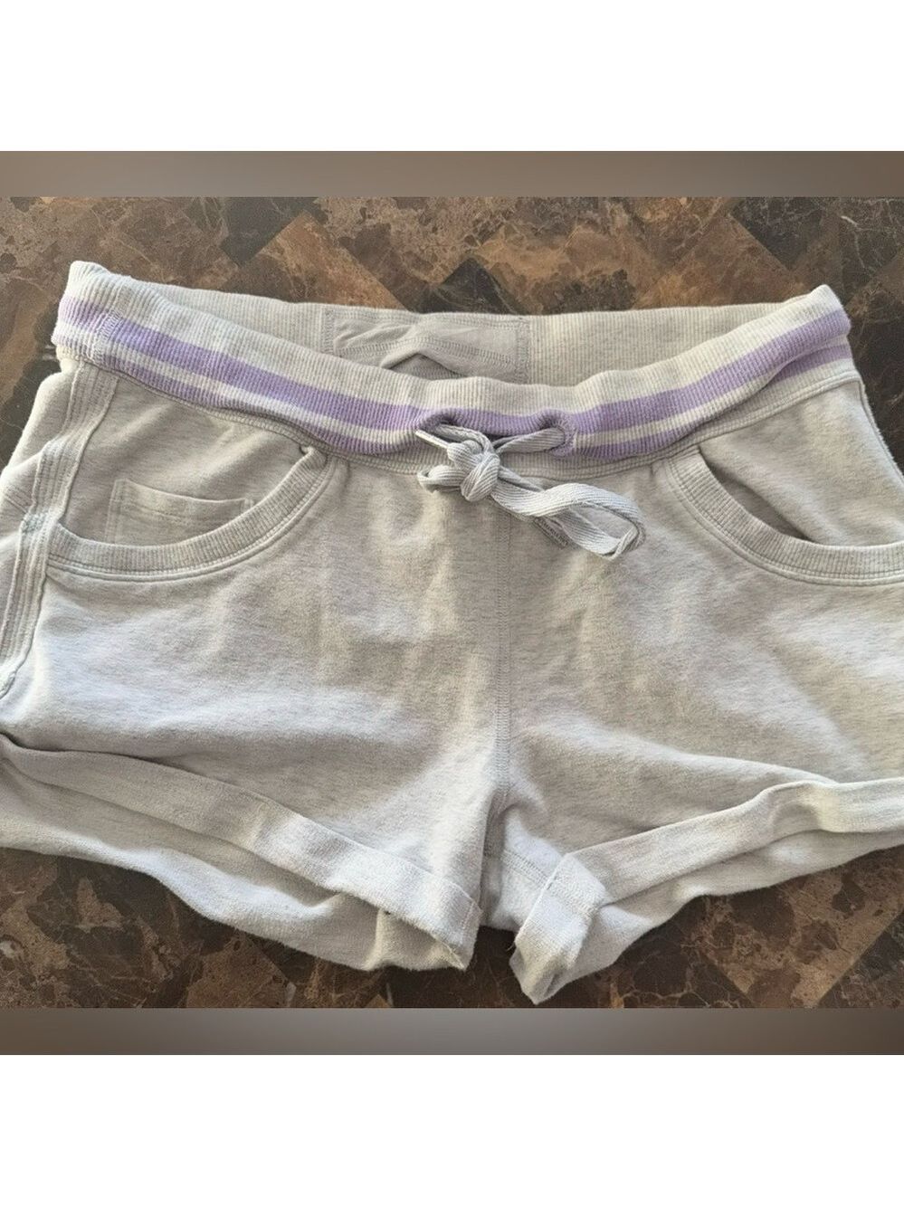 Lululemon Flash Back Shorts Size 4 Light Gray/purple,